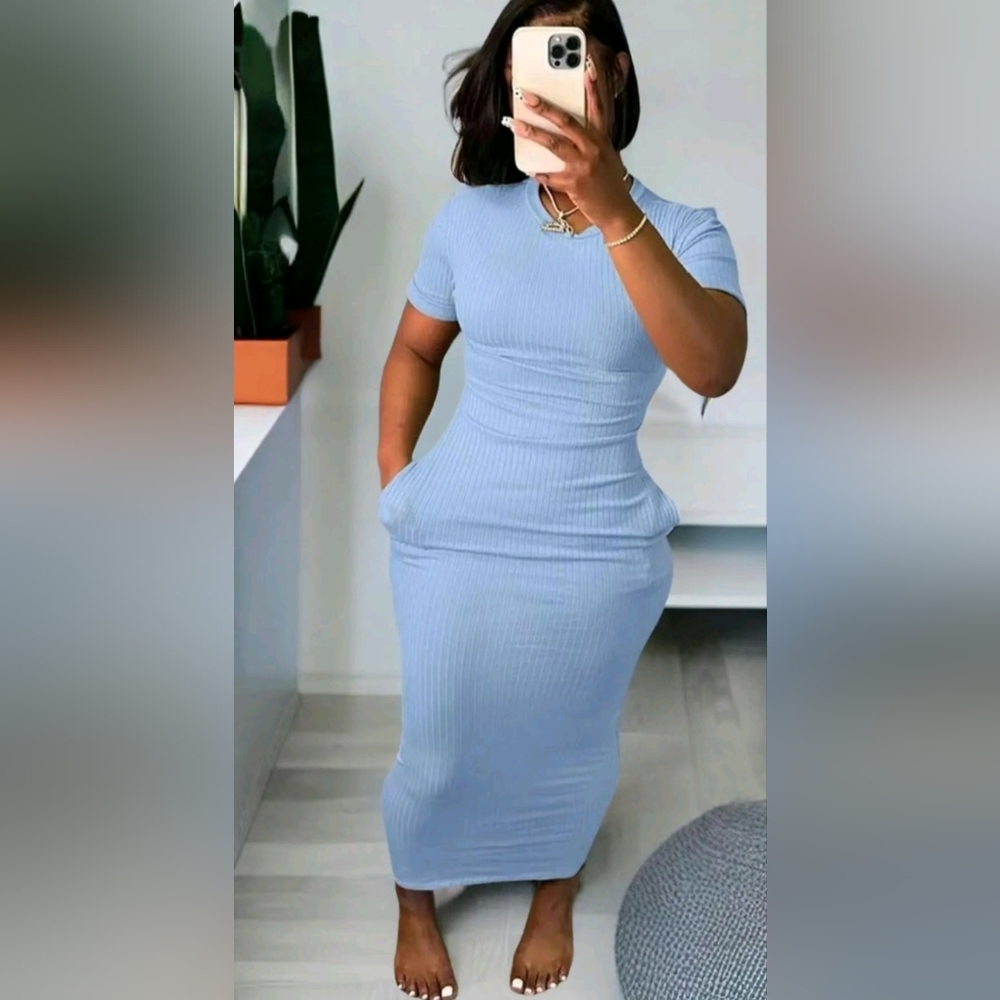 Bodycon maxi dress with pockets 20W
